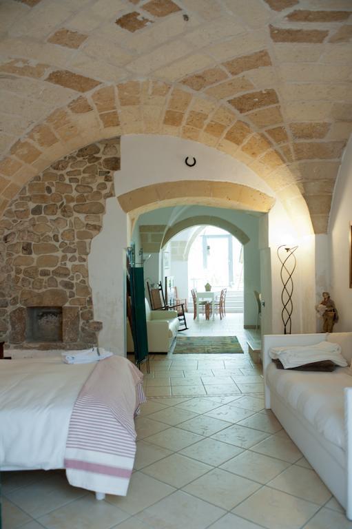 Casa D'Artista Suite & Garden Lecce Bilik gambar