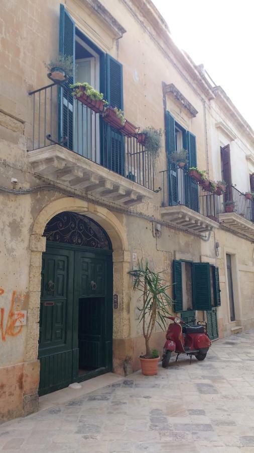 Casa D'Artista Suite & Garden Lecce Luaran gambar