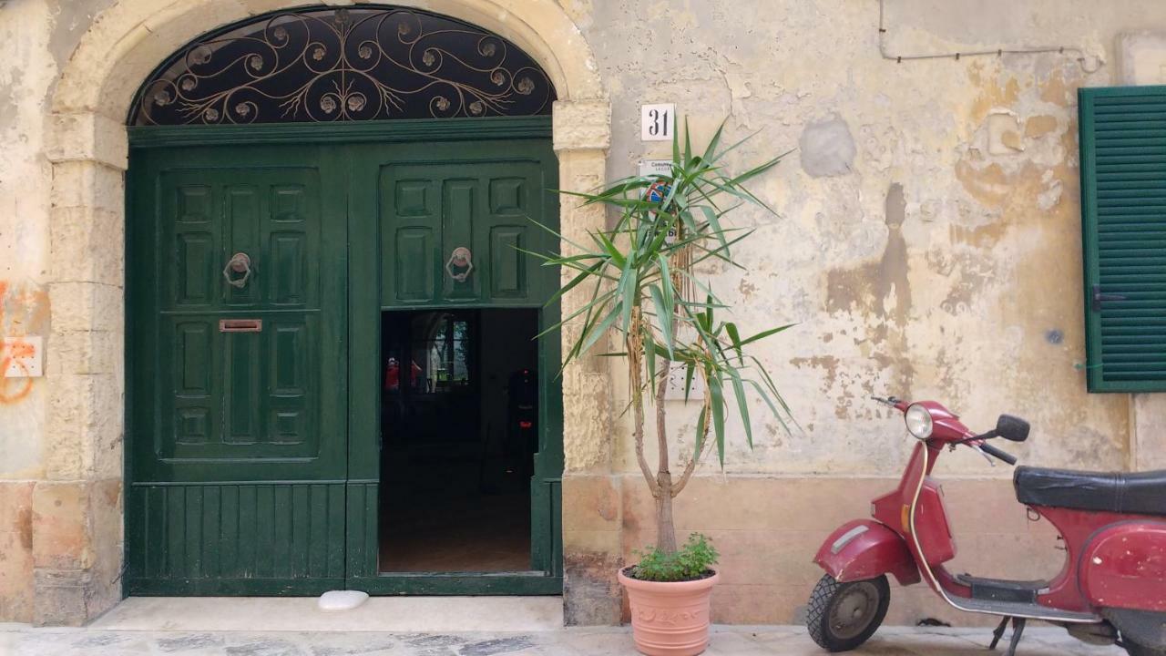 Casa D'Artista Suite & Garden Lecce Luaran gambar